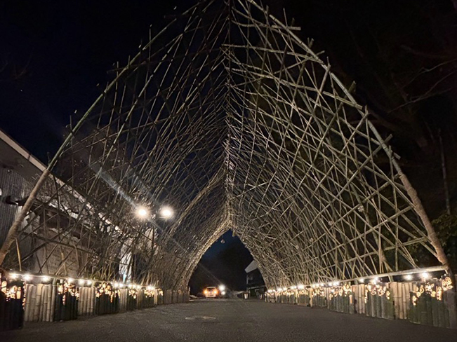 竹のエントランスゲート